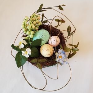 Easter Nest w/eggs